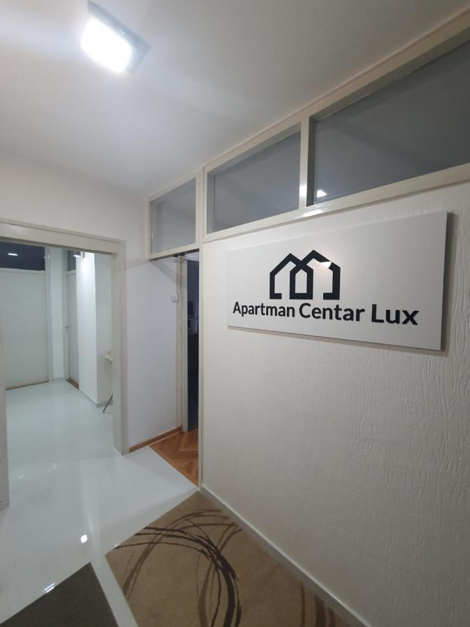 Apartman Centar Lux Apartment Pirot Exterior foto